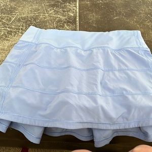 Lululemon skort light blue, size 2 worn but in good shape.